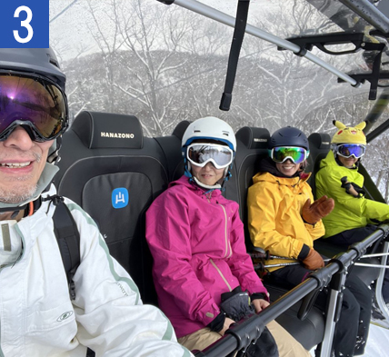 We offer a free shuttle from the hotel to the ski slope.